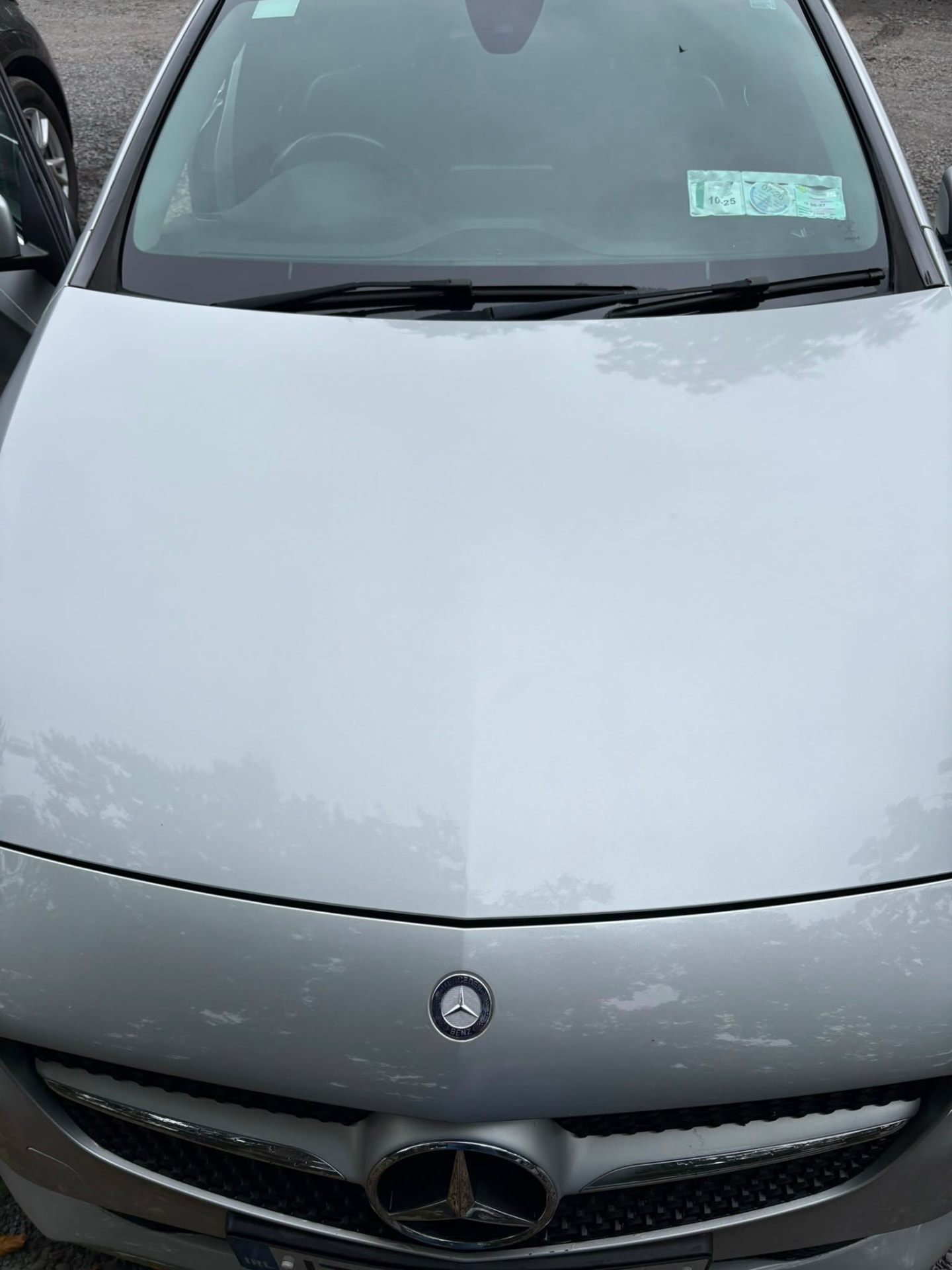 Silver Mercedes bonnet polished to a clean finish